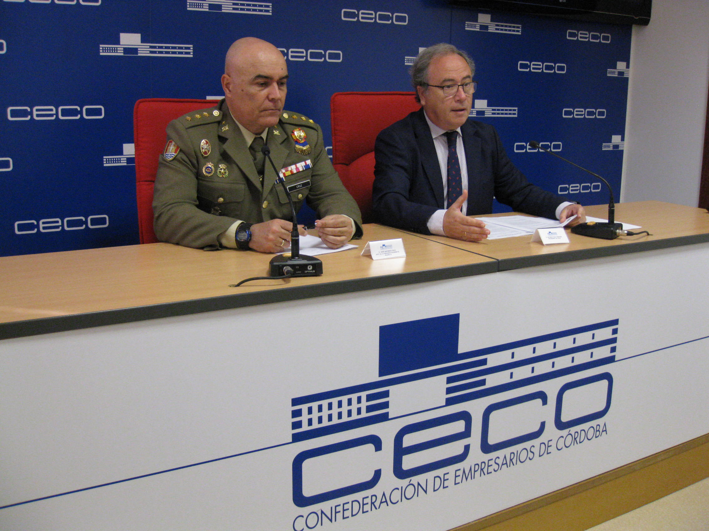 Presentación del convenio de colaboración entre el Ministerio de Defensa y CECO